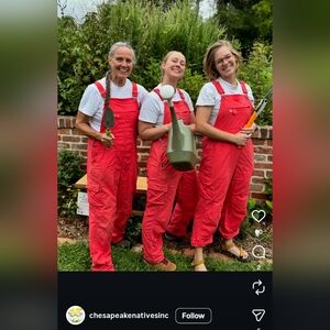 👩🏻🌾 DULUTH TRADING CO | Garden Heirloom Overalls Bright Coral Red, sz XSx33